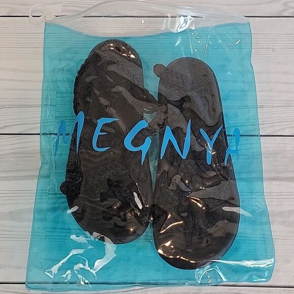 Megnya NWOT Women's Black Braided Slide Sandals Size 8 - Picture 9 of 9